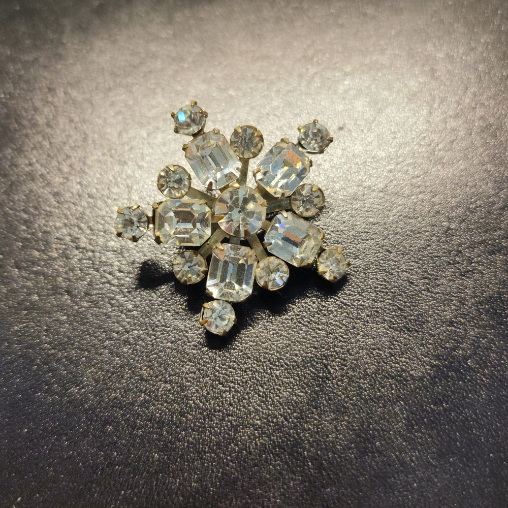 Vintage Silver Crystal Brooch